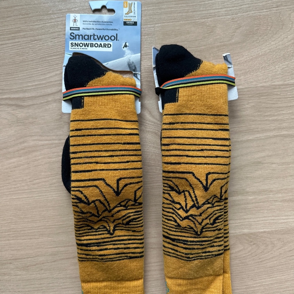 2 PAIRS SmartWool Snow Full Cushion Iguchi Ptrn OTC Socks- Honey Gold- LG- NWOT